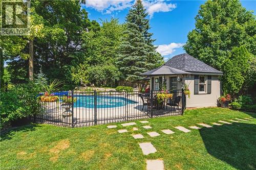 33 Golfview Crescent, Dundas, ON 