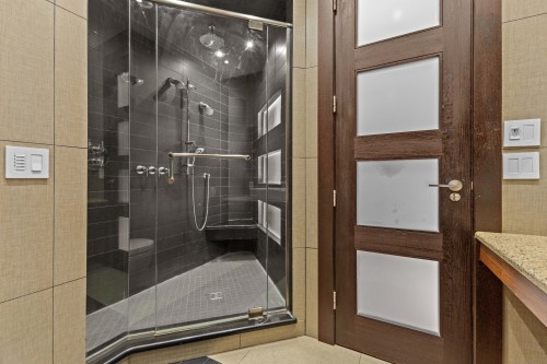 Master Bathroom - 96 Rue Brodeur, Vaudreuil-Dorion, QC - Indoor Photo Showing Bathroom