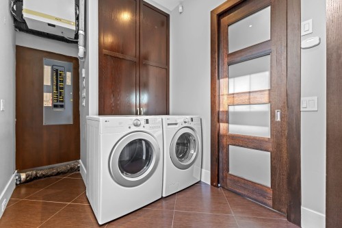 Laundry - 96 Rue Brodeur, Vaudreuil-Dorion, QC - Indoor Photo Showing Laundry Room