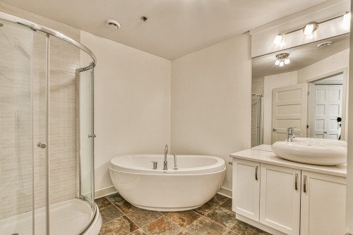 Salle de bains - 302-260 Rue Radisson, Saint-Jérôme, QC 
