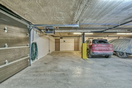 Garage - 302-260 Rue Radisson, Saint-Jérôme, QC 