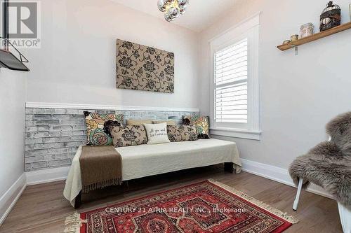 639 MORTIMER AVENUE , Toronto, Ontario M4C 2J9 3