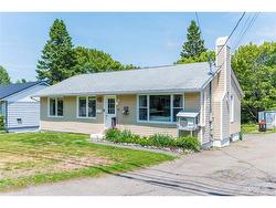 71 Champlain DR Saint John, NB E2J 3C5