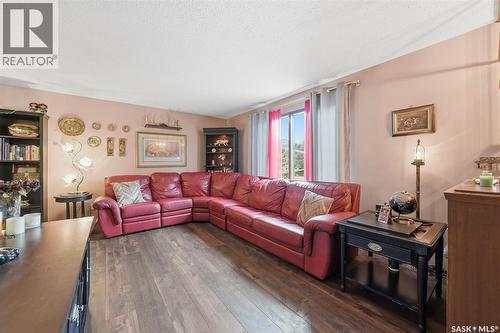 30 Riel Crescent, Saskatoon, SK 