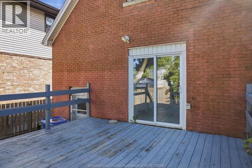 977 Gladstone, Windsor, ON 