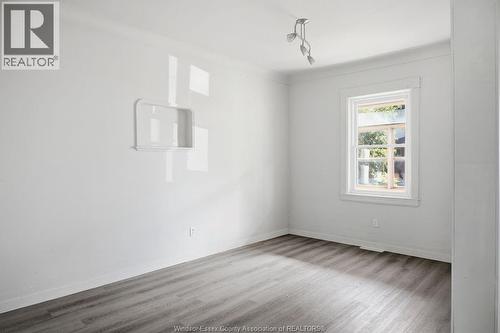 977 Gladstone, Windsor, ON 