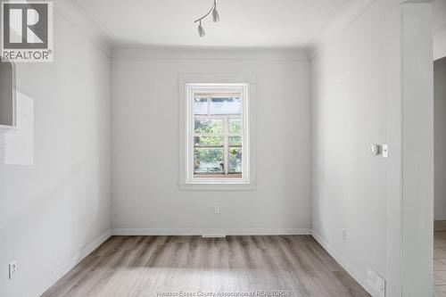 977 Gladstone, Windsor, ON 