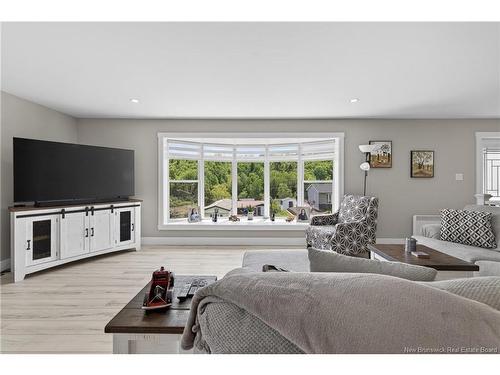 347 Dillon Ave, Dalhousie, NB 