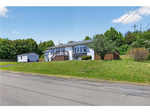 347 Dillon Ave, Dalhousie, NB 