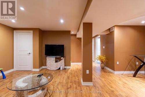 112 Amaranth Crescent, Brampton, ON 