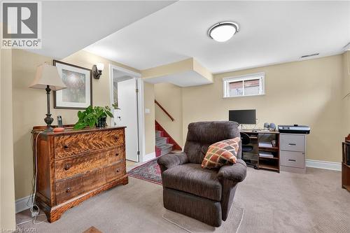 10 Helga Court, Hamilton, ON 