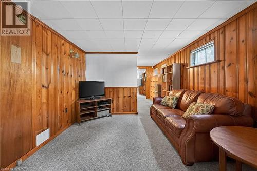 10 Helga Court, Hamilton, ON 