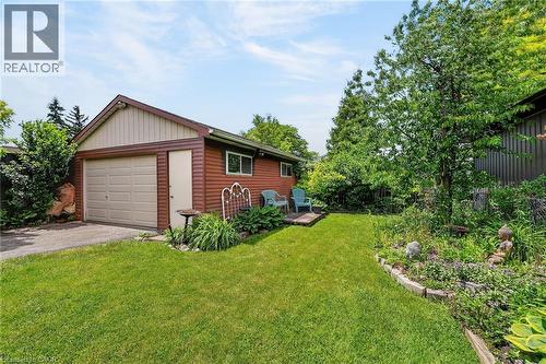 10 Helga Court, Hamilton, ON 
