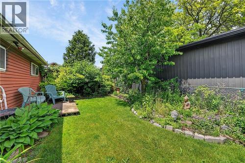 10 Helga Court, Hamilton, ON 