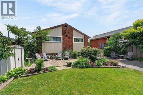 10 Helga Court, Hamilton, ON 