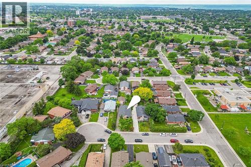 10 Helga Court, Hamilton, ON 