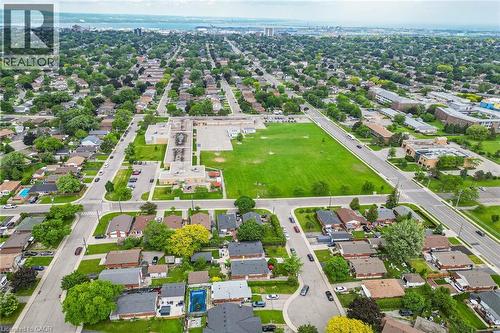 10 Helga Court, Hamilton, ON 