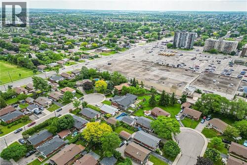 10 Helga Court, Hamilton, ON 