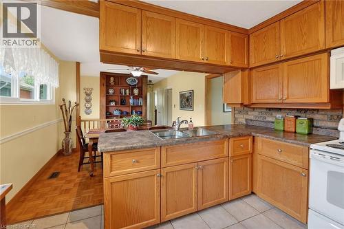 10 Helga Court, Hamilton, ON 