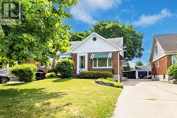 82 McFadden AVENUE Chatham, ON N7M 1Y6
