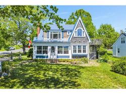 64 Joe's Point RD  Saint Andrews, NB E5B 2J8