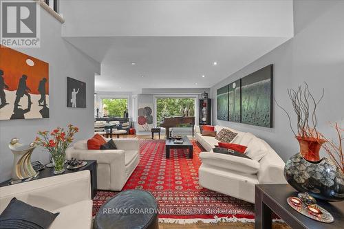 24 Hackett Street, Ottawa, ON 