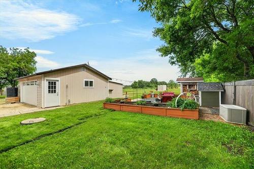 5437 Main St, St Andrews, MB 