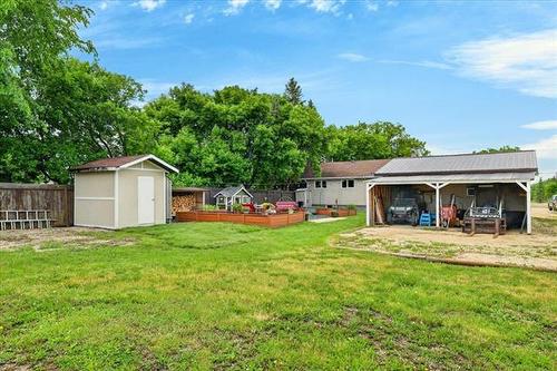 5437 Main St, St Andrews, MB 