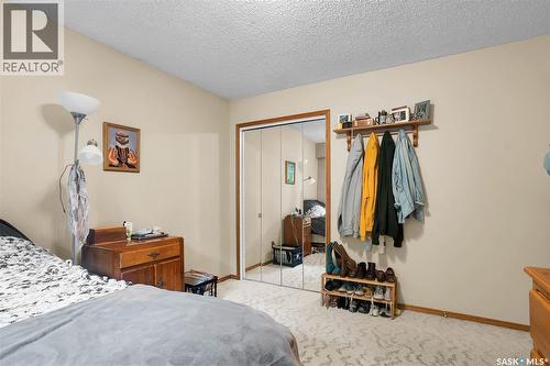 330 Whiteshore Way, Saskatoon, SK 