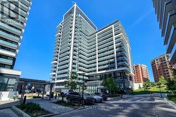 709 - 85 ONEIDA CRESCENT Richmond Hill, ON L4B 0H4