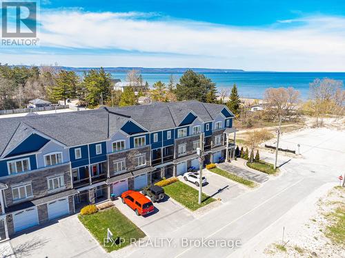 22 18TH STREET N  Wasaga Beach, ON L9Z 2H4