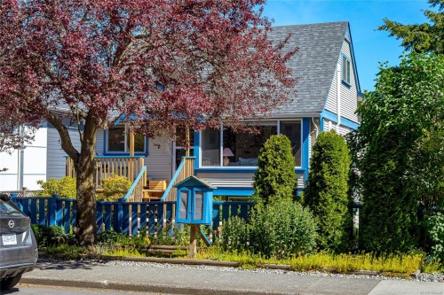 1228 Pembroke St  Victoria, BC V8T 1J8