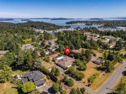 11109 Tanager Rd North Saanich, BC V8L 5N5
