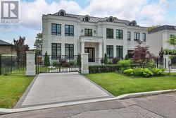15 SULGRAVE CRESCENT Toronto, ON M2L 1W5