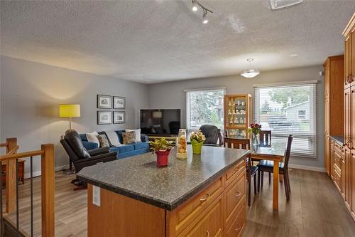 179 Lake Village Rd, Winnipeg, MB 