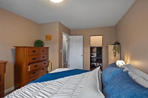 179 Lake Village Rd, Winnipeg, MB 