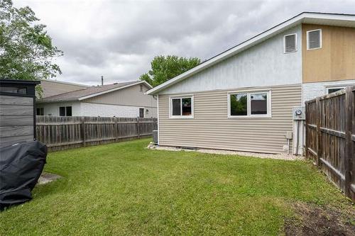 179 Lake Village Rd, Winnipeg, MB 