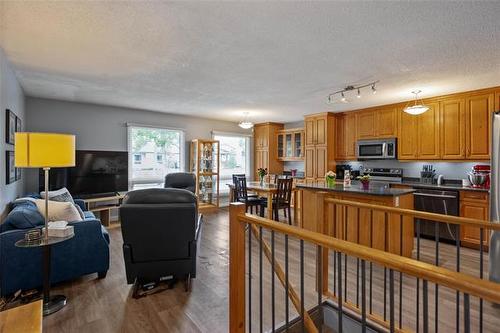 179 Lake Village Rd, Winnipeg, MB 