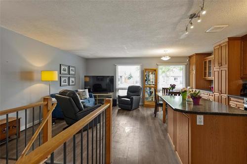 179 Lake Village Rd, Winnipeg, MB 