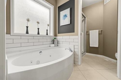 180 Bridgeland Dr, Winnipeg, MB 