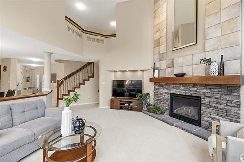 180 Bridgeland Dr, Winnipeg, MB 