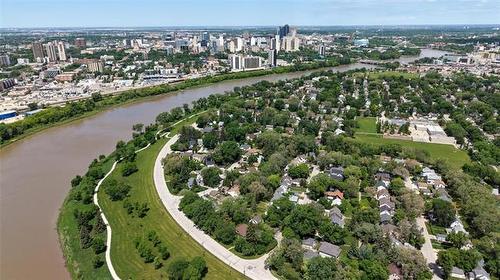 31 Hemlock Pl, Winnipeg, MB 