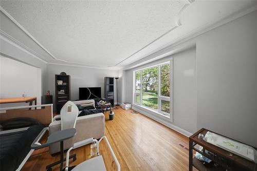 31 Hemlock Pl, Winnipeg, MB 
