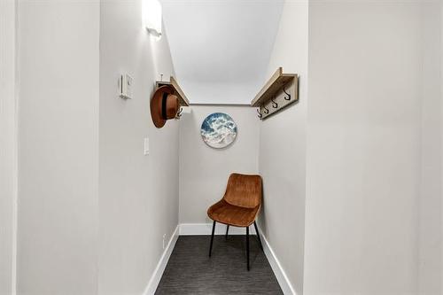 B-711 Niagara St, Winnipeg, MB 