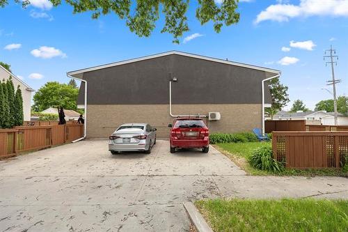 B-711 Niagara St, Winnipeg, MB 