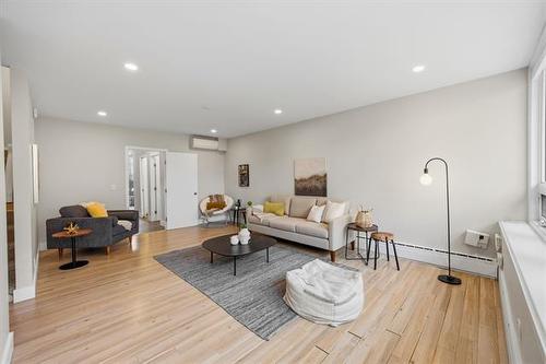 B-711 Niagara St, Winnipeg, MB 