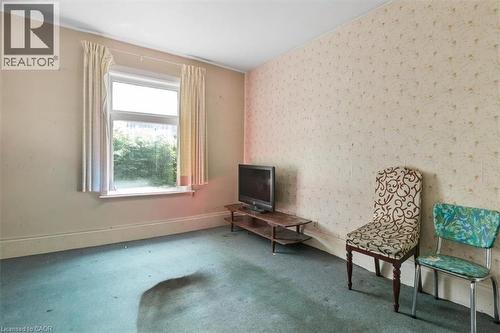 427 Duke Street W, Kitchener, ON - Indoor