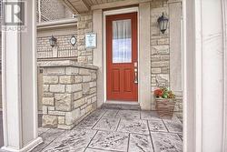 19 KAITTING TRAIL Oakville, ON L6M 0S6