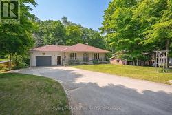 632 BANNISTER DRIVE South Bruce Peninsula, ON N0H 2G0