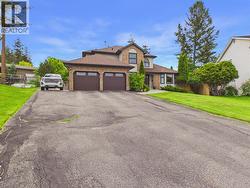 216 31st Avenue S  Cranbrook, BC V1C 5W5